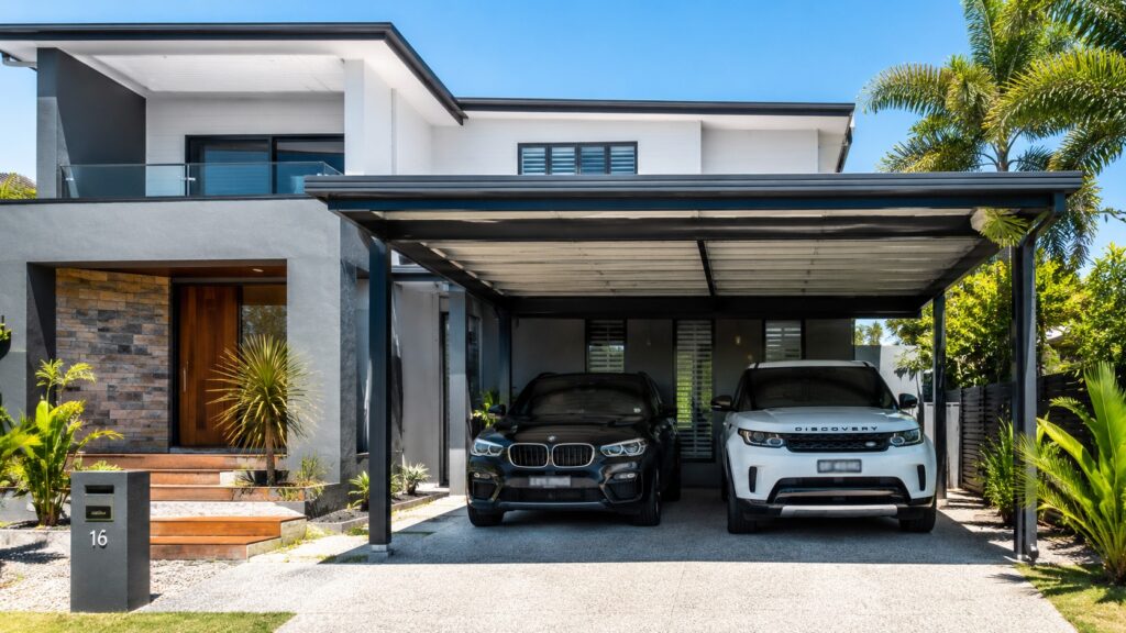 Carport Benowa 2 Custom Colorbond double carport at a modern Benowa home protecting two vehicles.